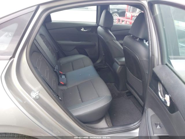 3KPF54AD3PE641178 KIA Forte Gt-line