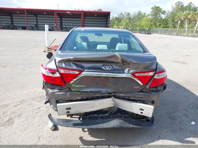 4T1BF1FK1FU069640 Toyota CAMRY LE