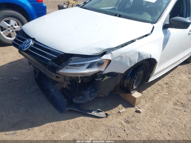 3VW267AJ1GM307933 Volkswagen Jetta 1.4t S