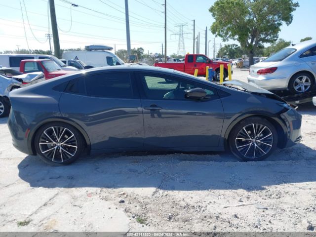 JTDACAAU4R3023781 Toyota PRIUS XLE