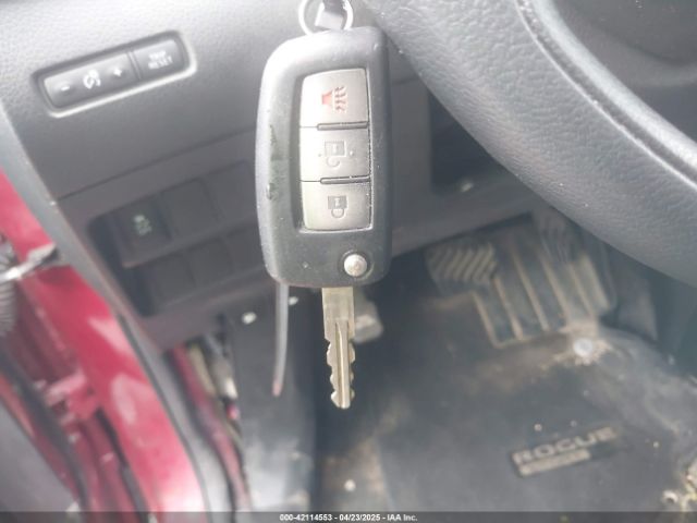 JN1BJ1CP5HW006649 Nissan Rogue Sport S