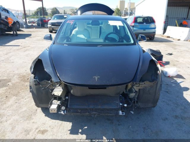 5YJ3E1EB9KF231742 Tesla Model 3 Long Range/performance