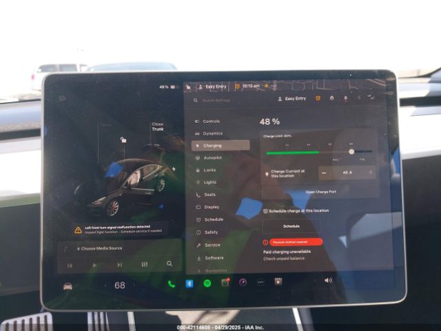 5YJ3E1EB9KF231742 Tesla Model 3 Long Range/performance