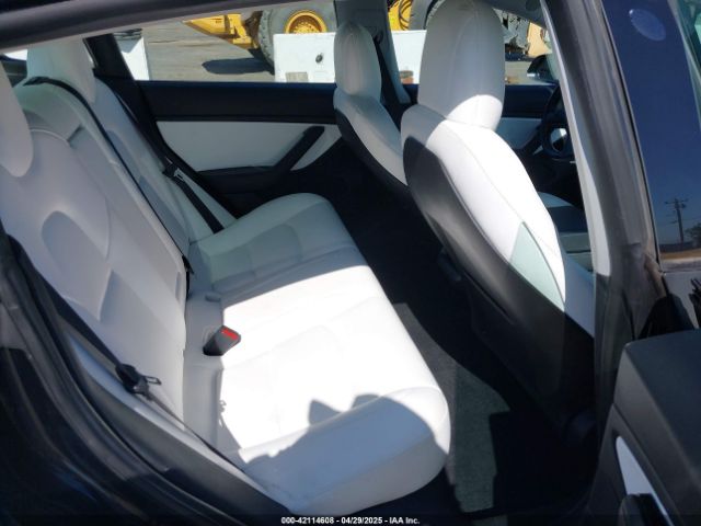 5YJ3E1EB9KF231742 Tesla Model 3 Long Range/performance