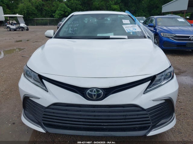 4T1C11AK3PU836433 Toyota CAMRY LE