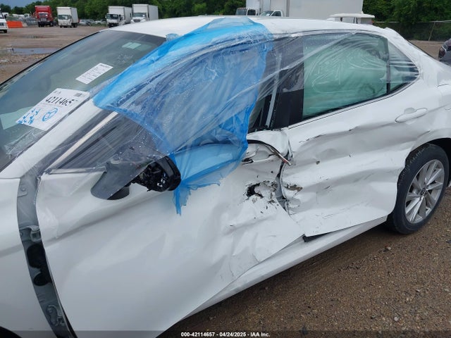 4T1C11AK3PU836433 Toyota CAMRY LE