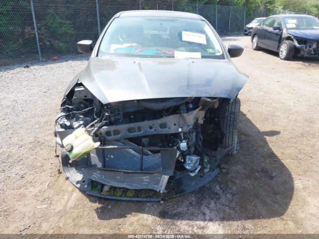 1FADP3E23GL400982 Ford FOCUS S