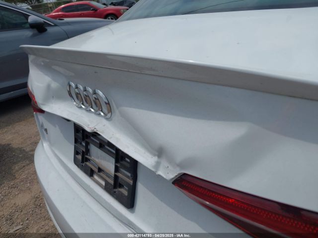 WAULMAF47JA100901 Audi A4 2.0t Tech Ultra Premium/2.0t Ultra Premium