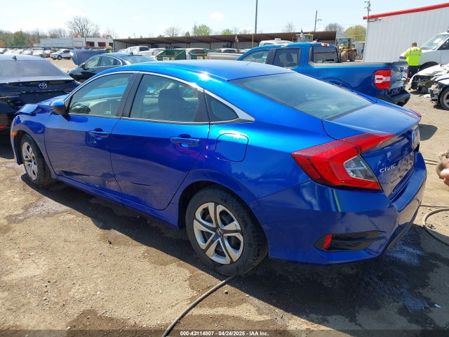 19XFC2F53JE020297 Honda Civic Lx