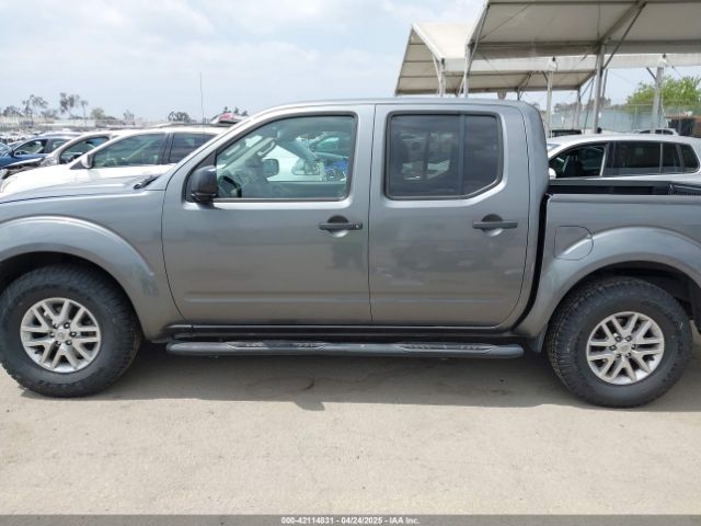 1N6AD0ER5GN751122 Nissan 2016