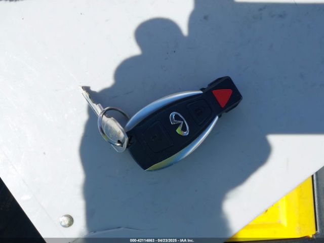 SJKCH5CPXJA043359 Infiniti Qx30 Sport