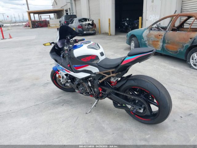 2022 BMW S 1000 WB10E2307N6F81557 Photo 2