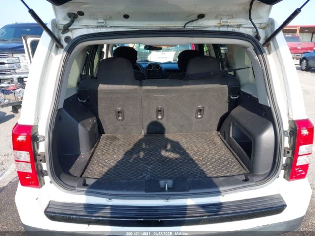 1C4NJPBA2FD295718 Jeep Patriot Altitude Edition
