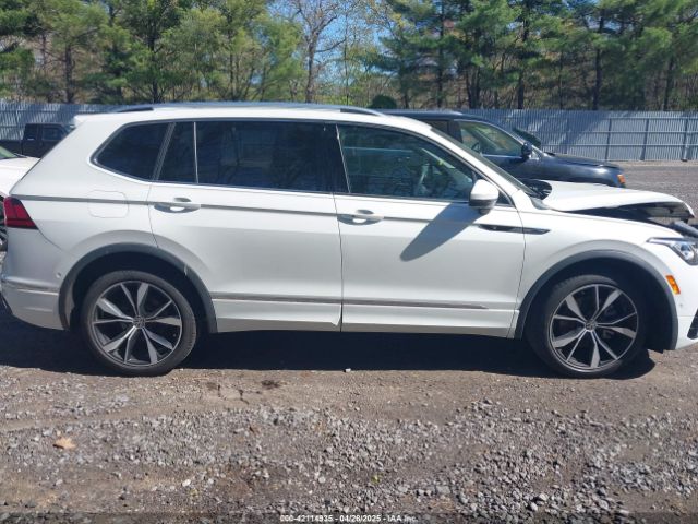 3VV4B7AX9NM176468 Volkswagen Tiguan 2.0t Sel R-line