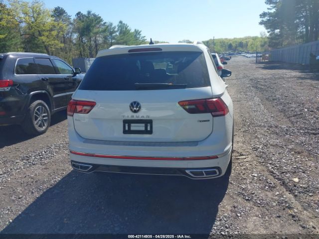 3VV4B7AX9NM176468 Volkswagen Tiguan 2.0t Sel R-line