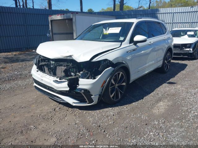 3VV4B7AX9NM176468 Volkswagen Tiguan 2.0t Sel R-line