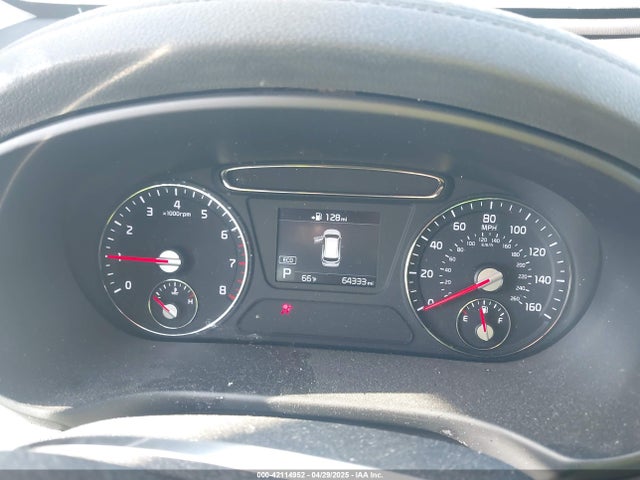 5XYPG4A38KG506389 KIA Sorento 2.4l Lx