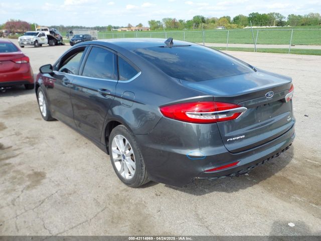 3FA6P0HD5LR144568 Ford FUSION SE