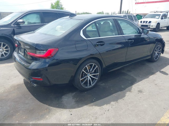 3MW5R7J05N8C70113 BMW 330I