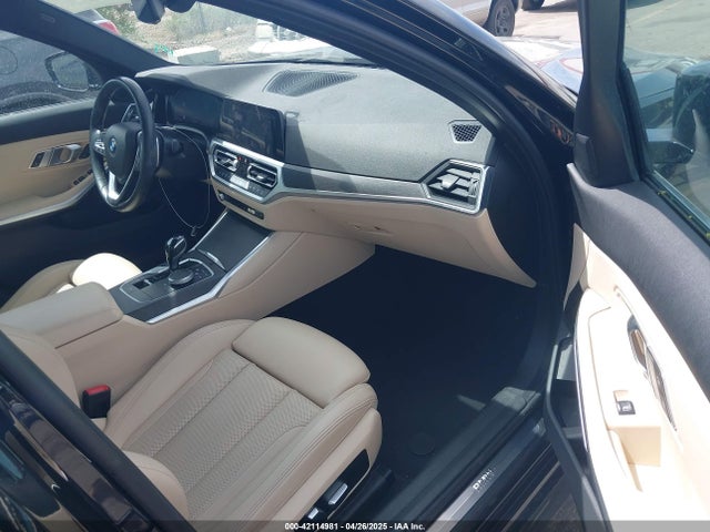 3MW5R7J05N8C70113 BMW 330I