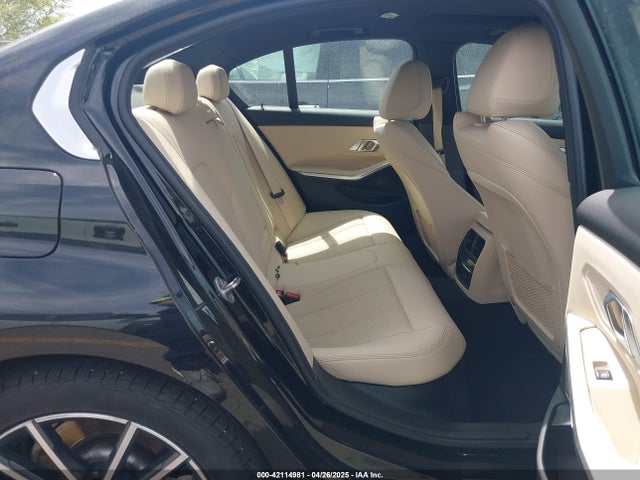 3MW5R7J05N8C70113 BMW 330I