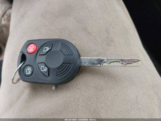 1FADP3F20GL228831 Ford FOCUS SE