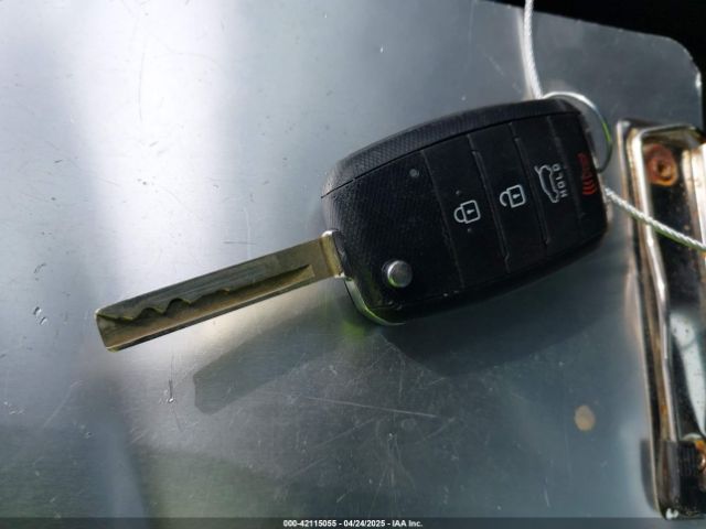 5XYPG4A5XLG681004 KIA Sorento 3.3l Lx