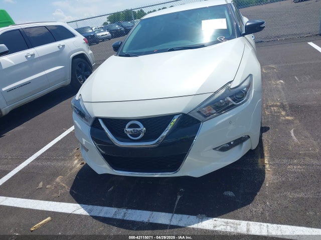 1N4AA6AP8JC375978 Nissan Maxima 3.5 Sv