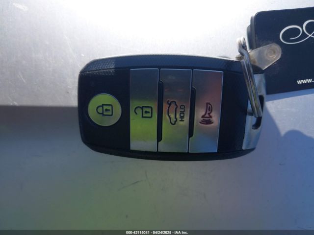 KNAFZ5A35F5266838 KIA FORTE SX