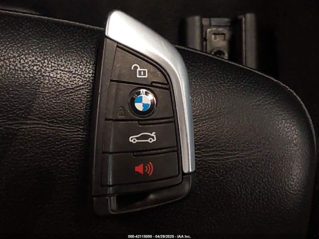 2019 BMW X3 5UXTS3C57K0Z09533 Photo 10