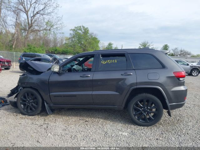 1C4RJFAG0JC120383 Jeep Grand Cherokee Altitude 4x4