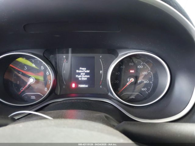 3C4NJCBB3LT257440 Jeep Compass Altitude Fwd