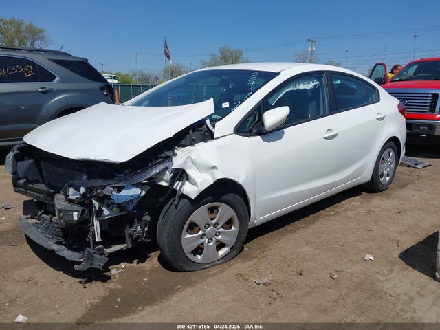 KIA FORTE LX 2018 3KPFK4A70JE229472 Image 2
