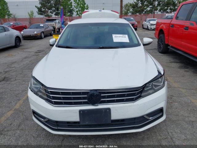 1VWAT7A3XHC051879 Volkswagen Passat 1.8t S