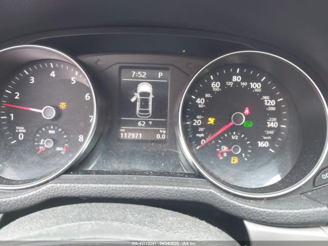 1VWAT7A3XHC051879 Volkswagen Passat 1.8t S