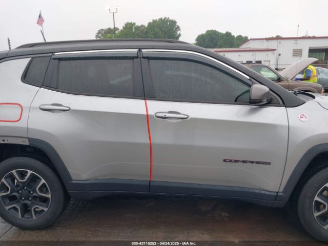 3C4NJDDB9KT721767 Jeep Compass Trailhawk 4x4