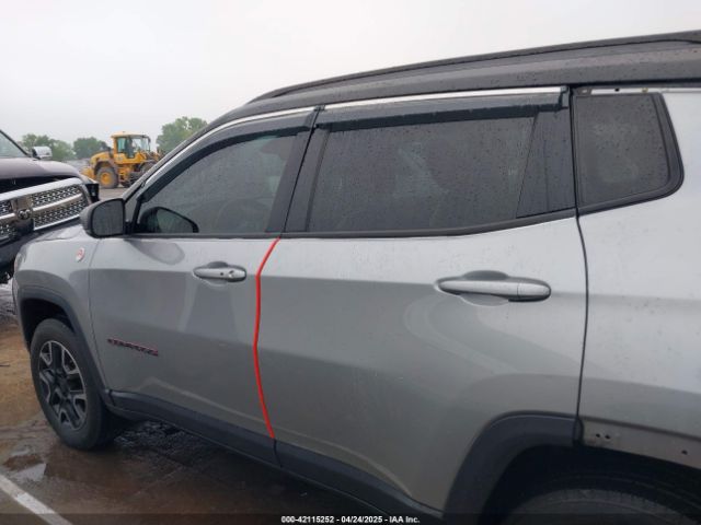 3C4NJDDB9KT721767 Jeep Compass Trailhawk 4x4