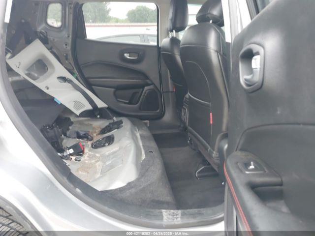 3C4NJDDB9KT721767 Jeep Compass Trailhawk 4x4