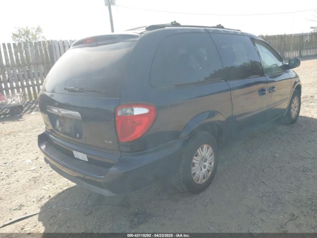 2005 CHRYSLER TOWN & COUNTRY 2C4GP44R45R232608 Photo 3