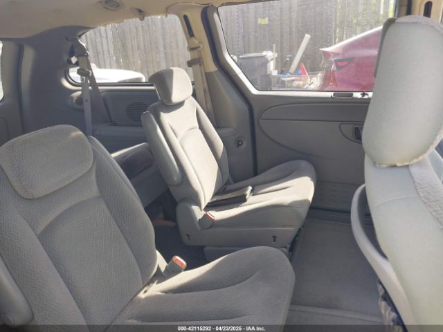 2005 CHRYSLER TOWN & COUNTRY 2C4GP44R45R232608 Photo 7