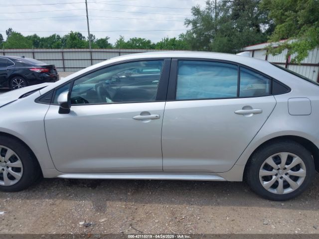5YFB4MDE7PP015928 Toyota COROLLA LE