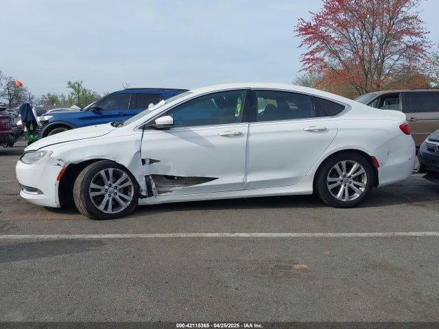 Chrysler 200 Limited 2015 1C3CCCAB5FN570775 Image 14