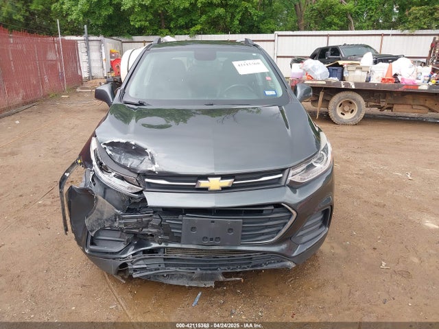 KL7CJLSB6JB675672 Chevrolet Trax Lt