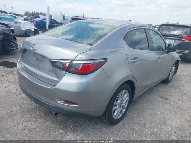3MYDLBZV4GY133476 Scion IA