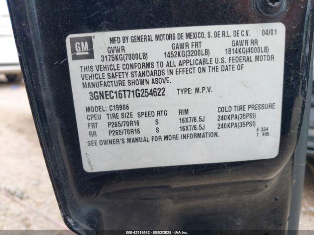2001 CHEVROLET SUBURBAN 1500 3GNEC16T71G254622 Photo 8