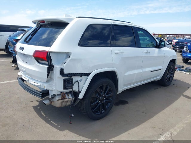 1C4RJEAG2MC785168 Jeep Grand Cherokee Laredo X 4x2