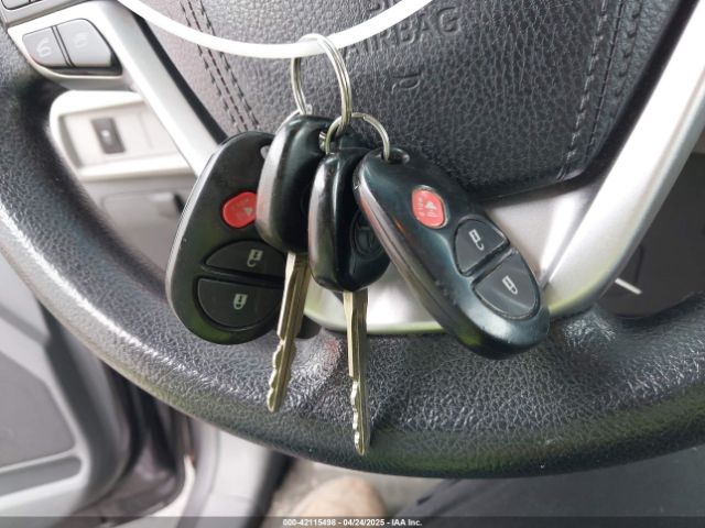 5TDZK3DC8FS678539 Toyota Sienna L 7 Passenger