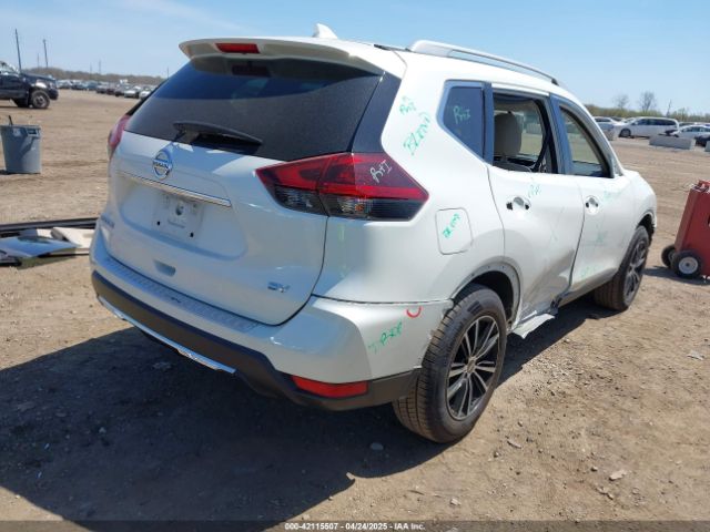 5N1AT2MT7JC733265 Nissan ROGUE SV