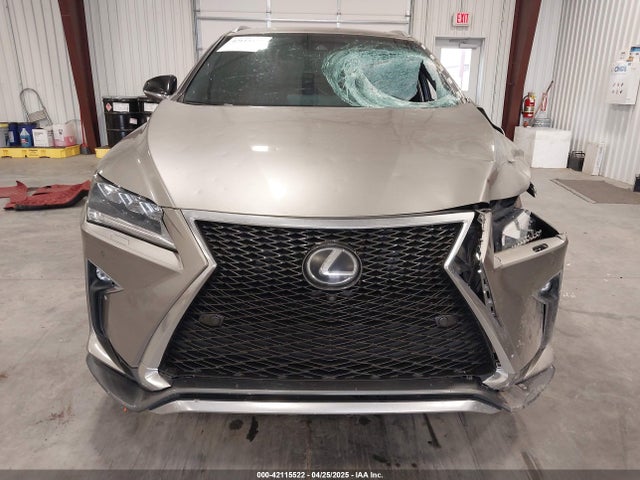 2T2BZMCA5HC111179 Lexus 2017