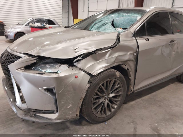 2T2BZMCA5HC111179 Lexus 2017